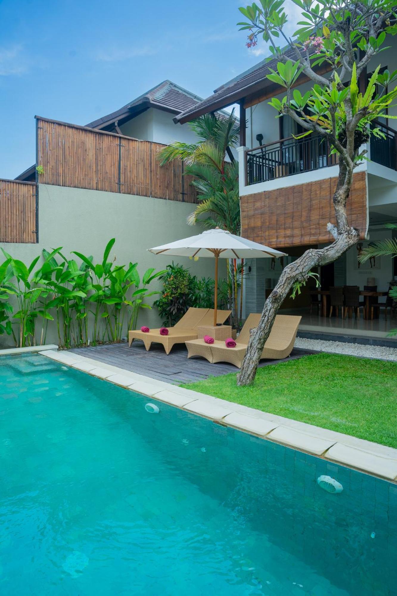 The Kumpi Villas Seminyak Zewnętrze zdjęcie